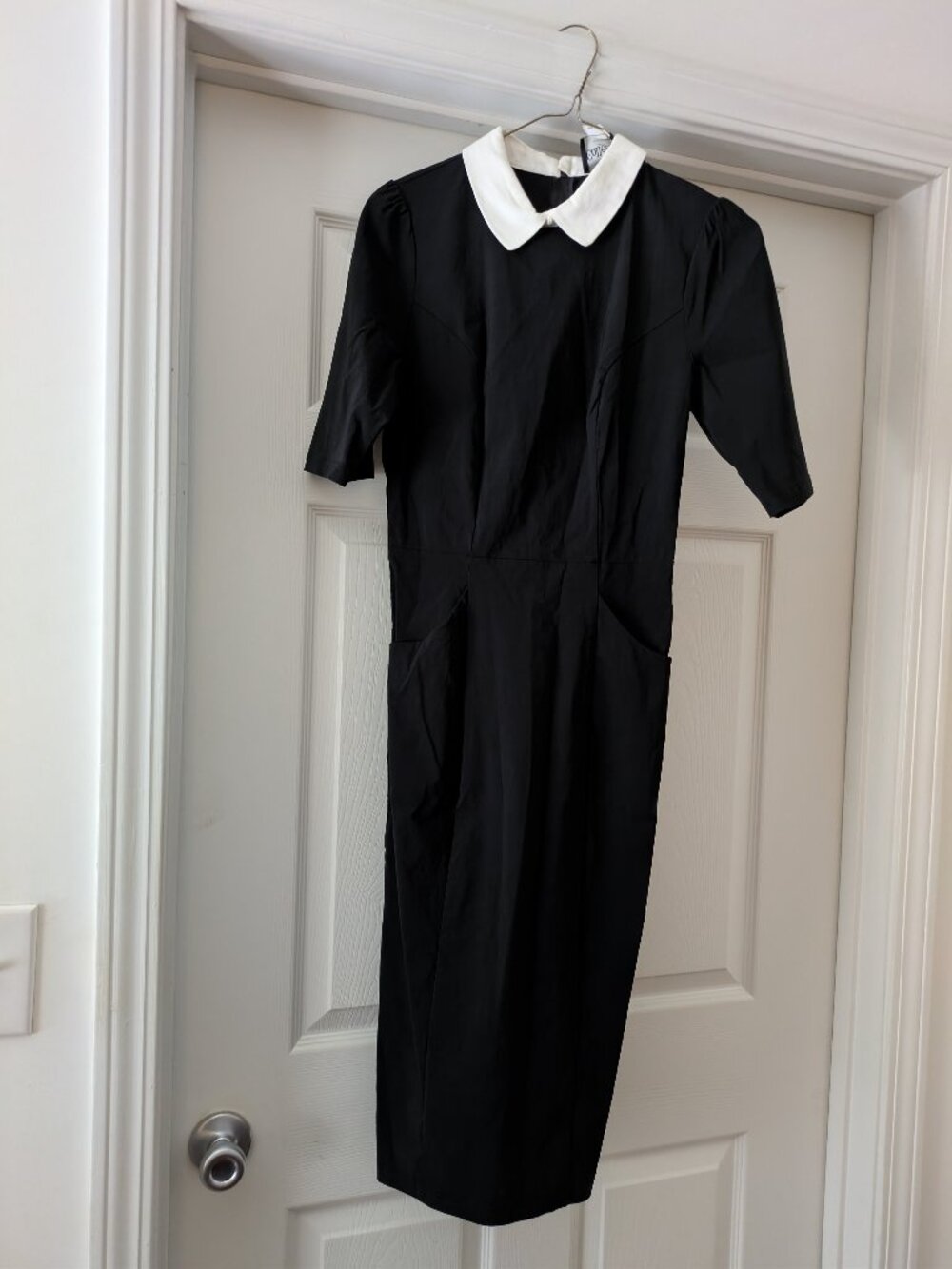 Collectif- Black "Wednesday" dress with white collar